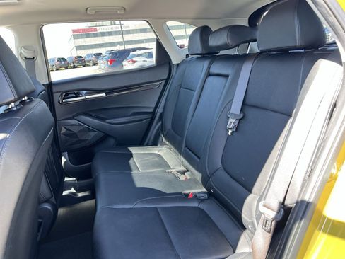 Used 2024 Kia Seltos SX w/ SX Sunroof Package image 25