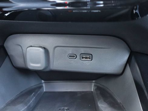 New 2026 Chevrolet Trax ACTIV w/ Sunroof Package FWD image 17