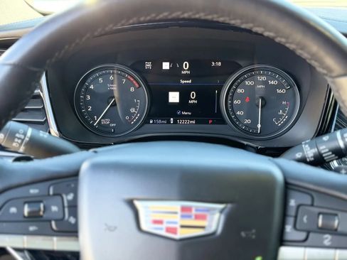 Used 2025 Cadillac XT6 Premium Luxury w/ Technology Package AWD/4WD image 29