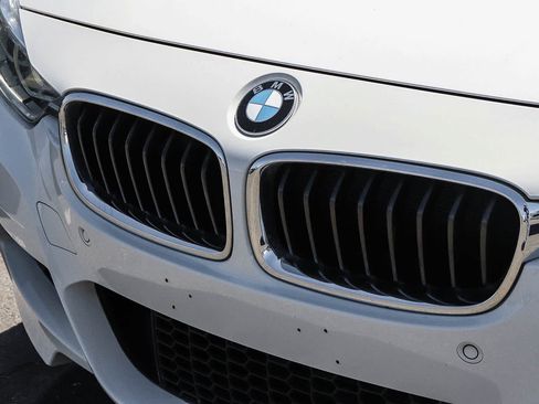 Used 2017 BMW 340i Sedan RWD image 3