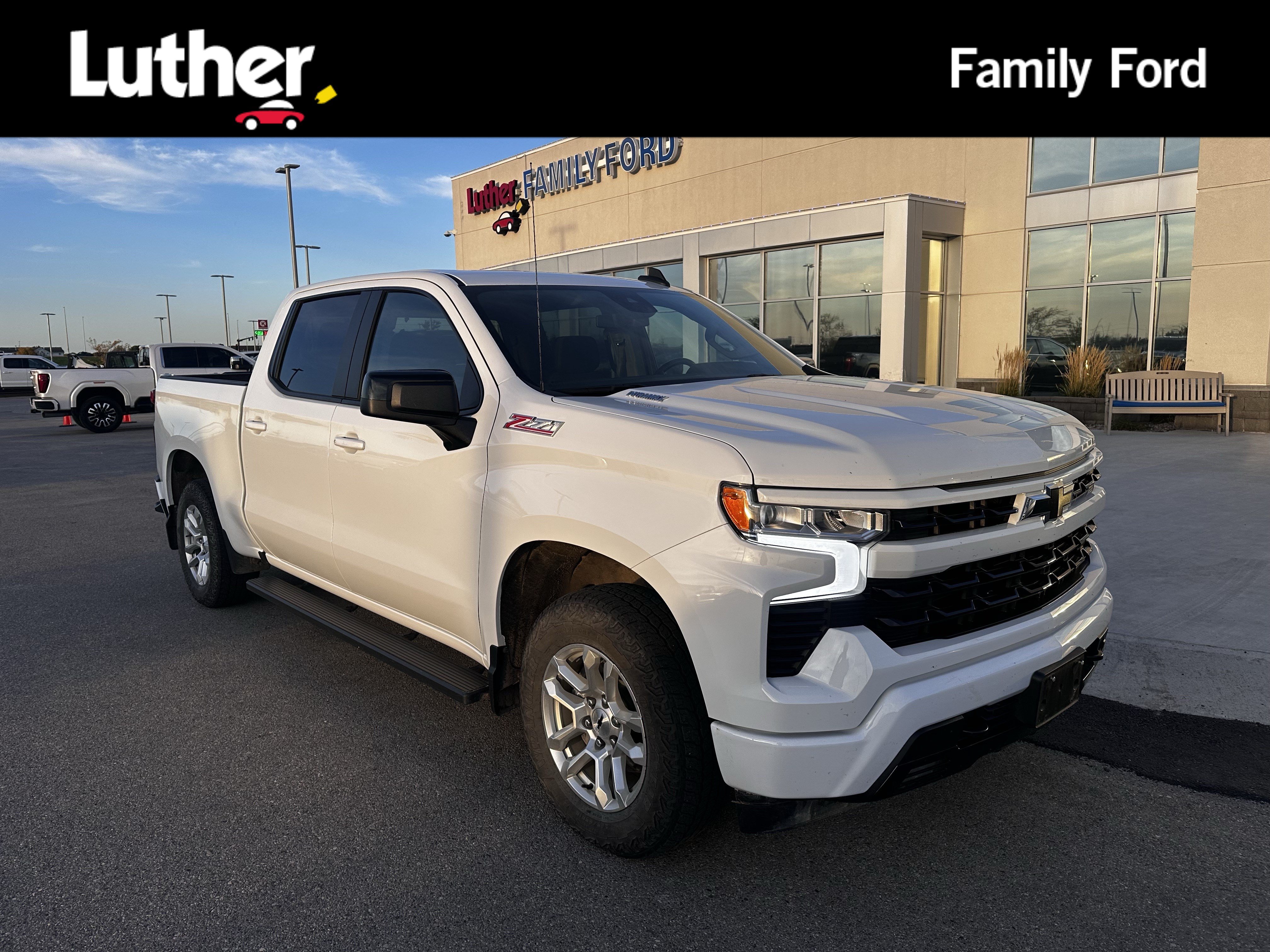 Used 2024 Chevrolet Silverado 1500 RST AWD/4WD image 1