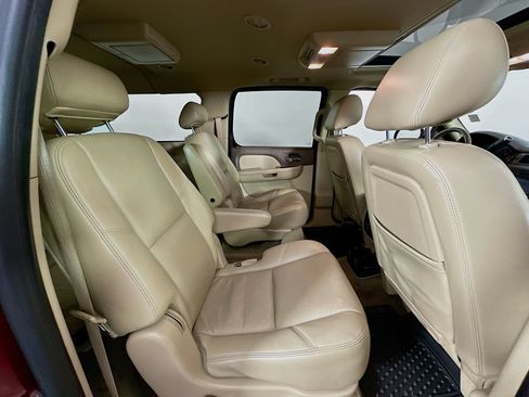 Used 2010 Chevrolet Suburban LTZ AWD/4WD image 31