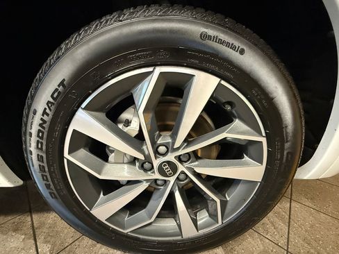 Certified 2022 Audi Q5 2.0T Premium w/ Convenience Package image 13