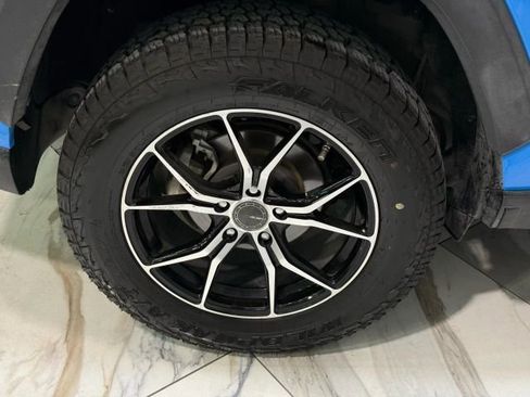 Used 2019 Toyota RAV4 LE image 28