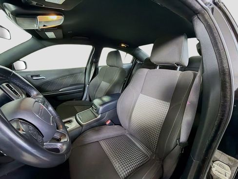 Used 2023 Dodge Charger SXT image 13