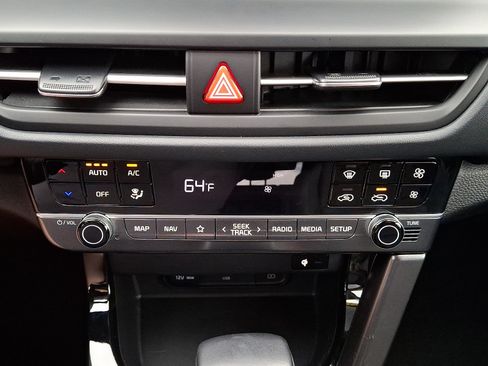 Used 2024 Kia Seltos SX w/ SX Sunroof Package AWD/4WD image 16
