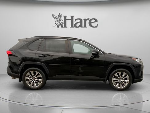 Used 2021 Toyota RAV4 XLE Premium AWD/4WD image 6