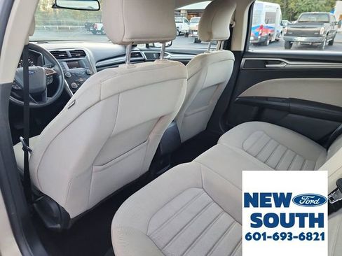 Used 2019 Ford Fusion S image 21
