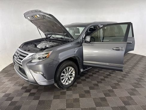 Used 2015 Lexus GX 460 w/ Premium Package AWD/4WD image 10