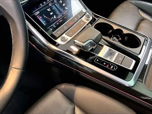 Certified 2023 Audi Q7 3.0T Premium Plus w/ Premium Plus Package AWD/4WD image 17
