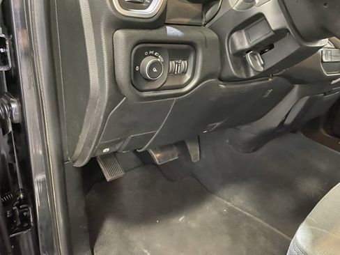 Used 2020 RAM 2500 Big Horn image 15
