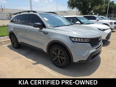 Certified 2022 Kia Sorento S w/ Panoramic Sunroof Package AWD/4WD image 3
