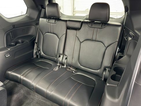 Used 2023 Honda Pilot TrailSport image 15