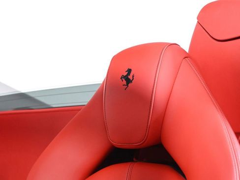 Certified 2022 Ferrari F8 Tributo RWD image 19