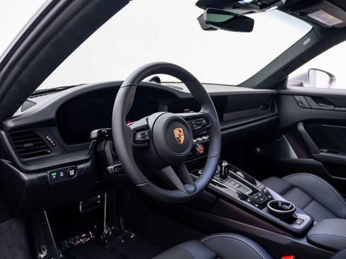 Certified 2026 Porsche 911 Carrera GTS RWD image 4