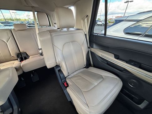 Used 2024 Ford Expedition Limited image 42