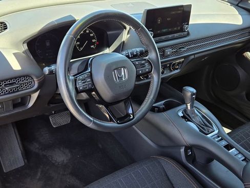 Used 2023 Honda HR-V Sport image 9