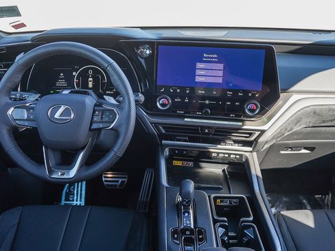 New 2026 Lexus TX 500h AWD image 13