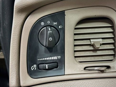 Used 2005 Mercury Grand Marquis LS RWD image 8