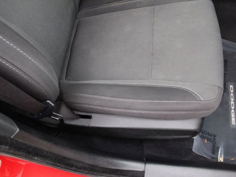 Used 2015 Dodge Charger SXT image 18