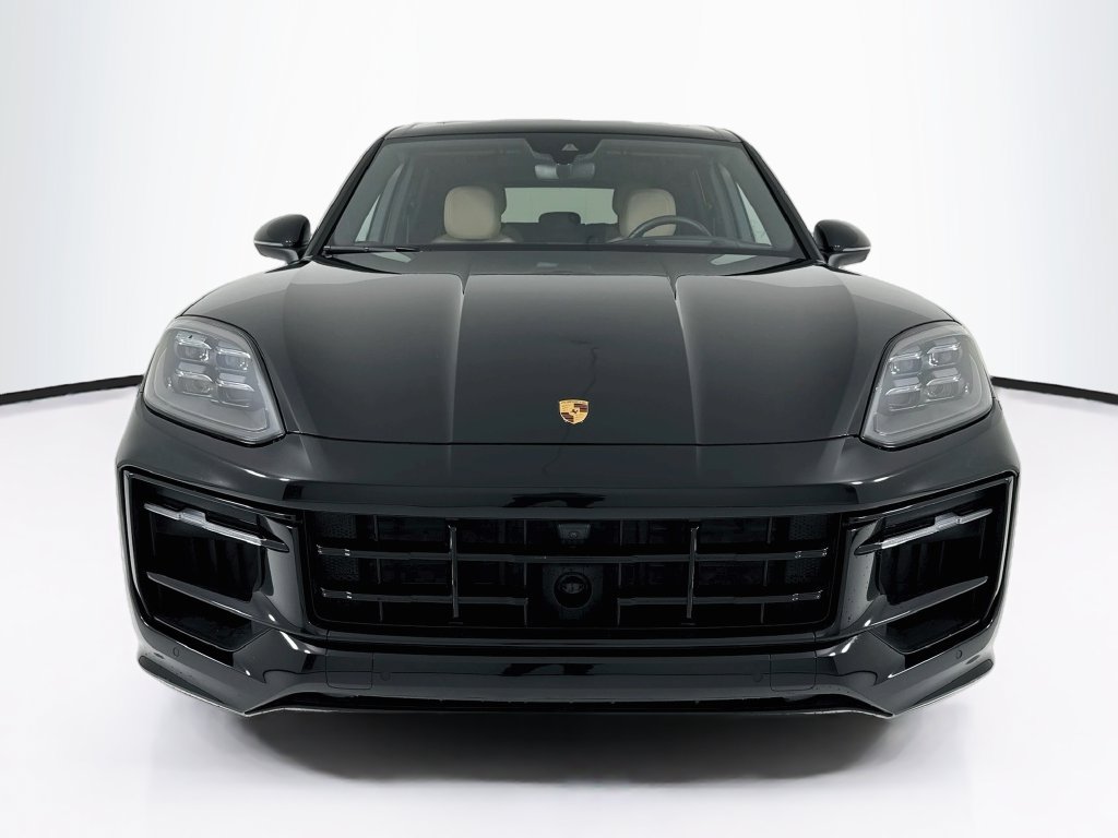 Certified 2025 Porsche Cayenne AWD/4WD image 10