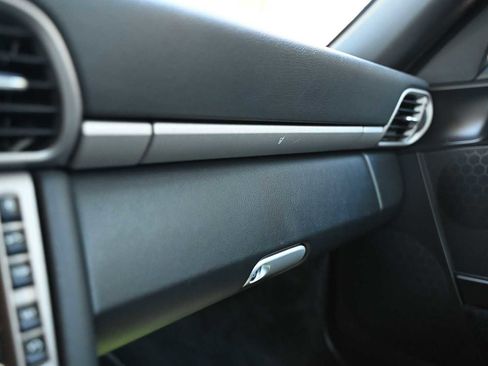 Used 2005 Porsche 911 Carrera image 13