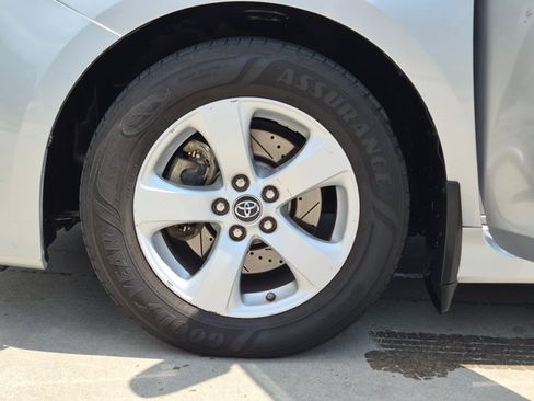 Used 2019 Toyota Sienna LE FWD image 26