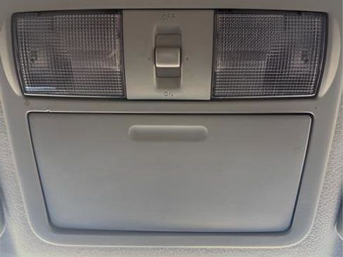 Used 2016 Nissan Frontier S image 15