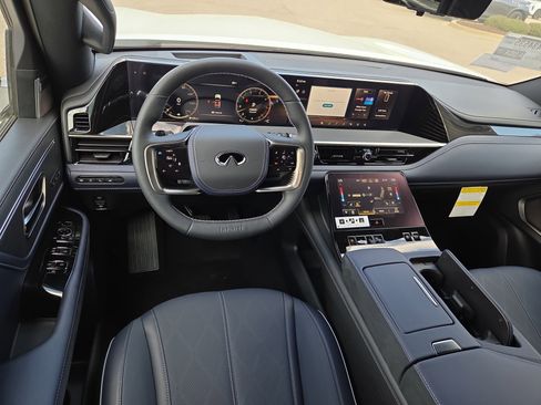 New 2026 INFINITI QX80 4WD w/ Sport Exterior Package image 7