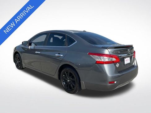 Used 2015 Nissan Sentra SV w/ Style Package FWD image 5