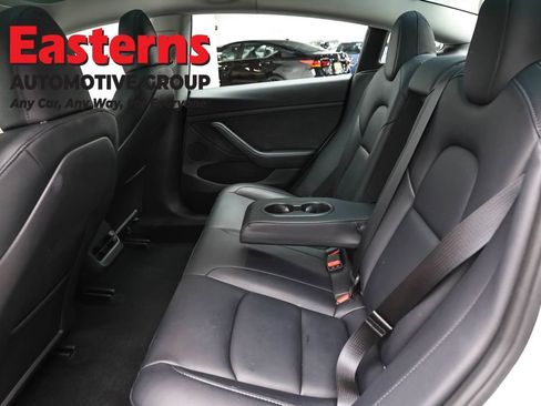 Used 2023 Tesla Model 3 Standard Range image 16