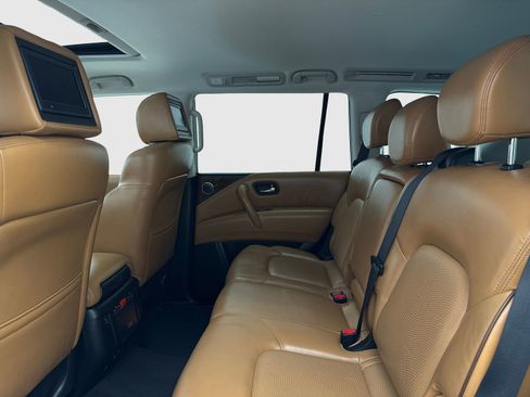 Used 2017 Nissan Armada Platinum w/ Interior Lighting Package RWD image 37