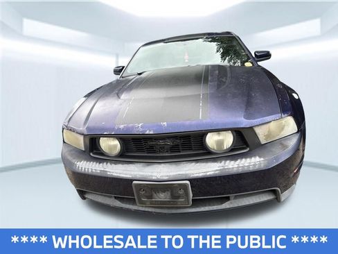 Used 2010 Ford Mustang GT Premium RWD image 2
