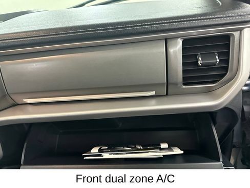Used 2022 Ford Expedition XLT AWD/4WD image 24