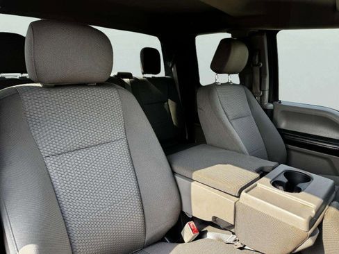 Used 2018 Ford F150 XLT image 48