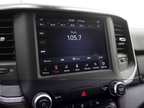 Used 2020 RAM 1500 Big Horn AWD/4WD image 11