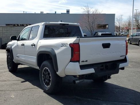 New 2026 Toyota Tacoma TRD Off-Road AWD/4WD image 3