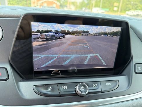 Used 2021 Chevrolet Blazer LT FWD image 16
