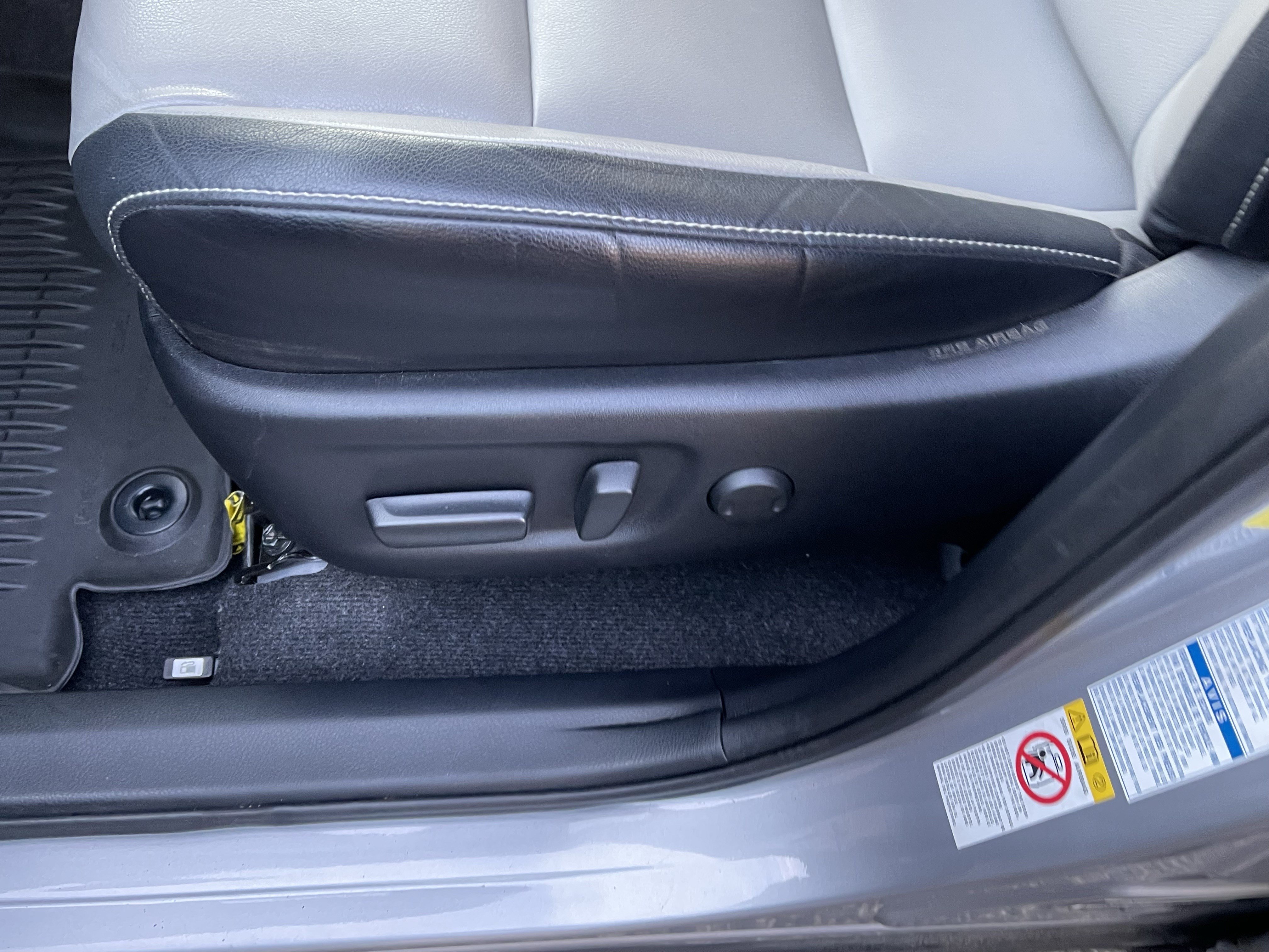 Used 2017 Toyota RAV4 Limited w/ All Weather Liner Package AWD/4WD image 17