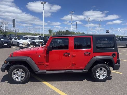 Used 2017 Jeep Wrangler Unlimited Sport AWD/4WD image 4