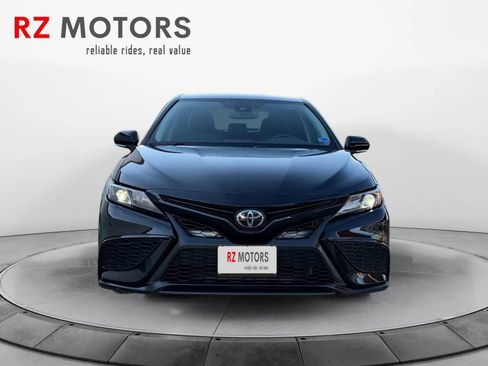 Used 2022 Toyota Camry SE w/ Convenience Package FWD image 8