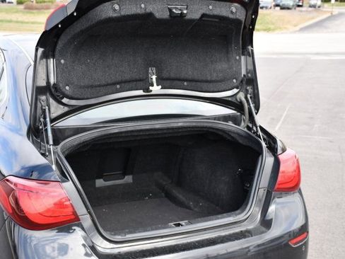 Used 2016 INFINITI Q70 L 3.7 w/ Deluxe Touring Package image 22