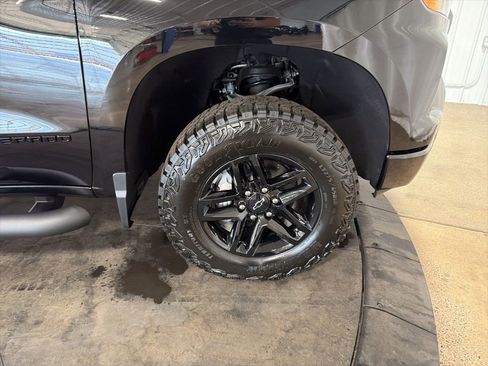 New 2026 Chevrolet Silverado 1500 Custom Trail Boss image 35