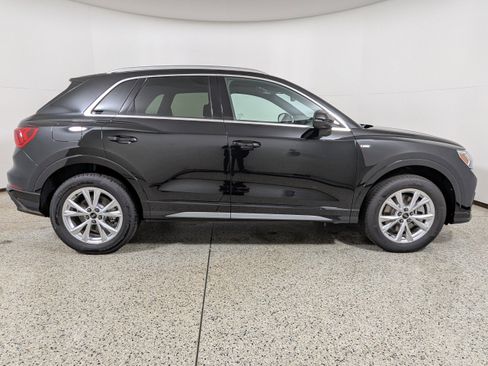New 2025 Audi Q3 2.0T Premium image 8