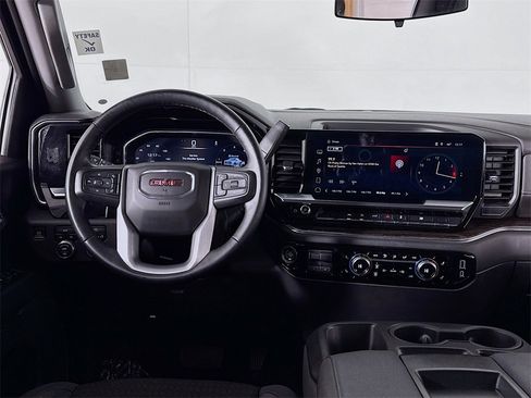 Used 2023 GMC Sierra 1500 Elevation image 13