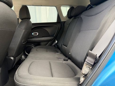 Used 2017 Kia Soul + w/ Designer's Package FWD image 19