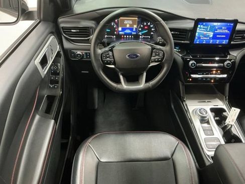 Used 2022 Ford Explorer ST-Line w/ Class IV Trailer Tow Package RWD image 11