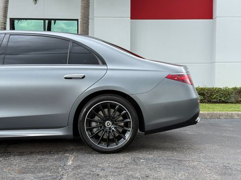 Used 2024 Mercedes-Benz S 580 4MATIC Sedan image 12