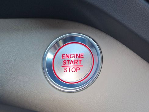 Used 2025 Acura RDX w/ Technology Package image 37