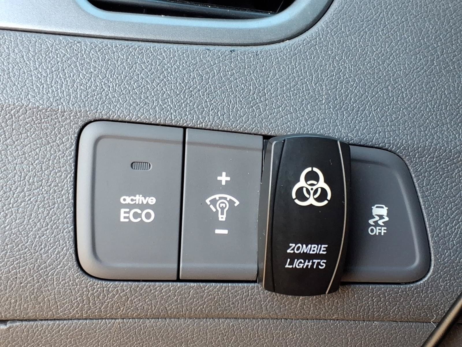 Used 2013 Hyundai Elantra GLS FWD image 24